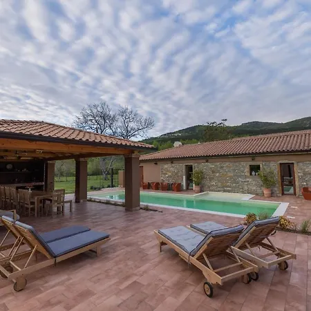 ゲストハウス Xaxat 4*